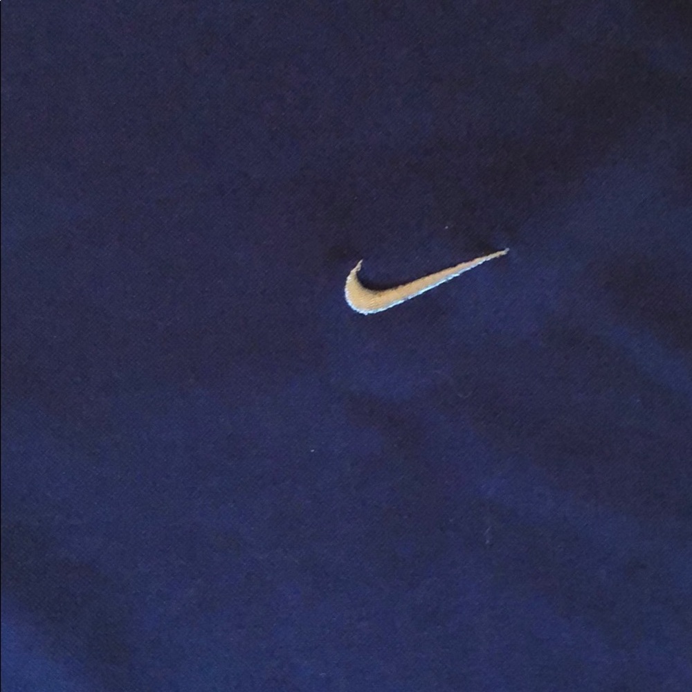 Men’s Nike Dri-Fit - Picture 2 of 3